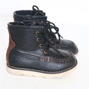 Size 6 - BabyGAP Boys Black Faux Leather Lace Up Moc Toe Boots